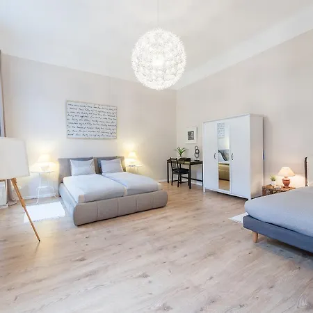 Apartamento Downtown Heart Classy Near The Basilica
