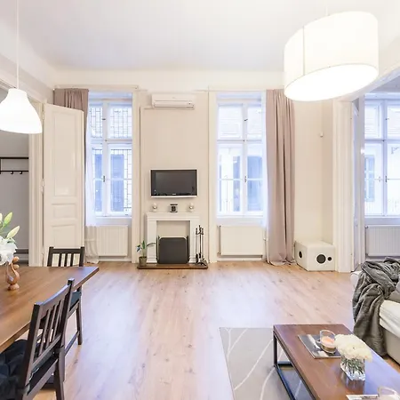 Apartamento Downtown Heart Classy Near The Basilica Budapest