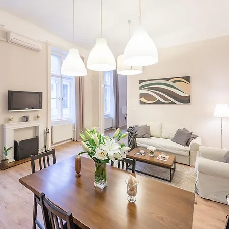 Local Paulay2 Апартаменты Будапешт